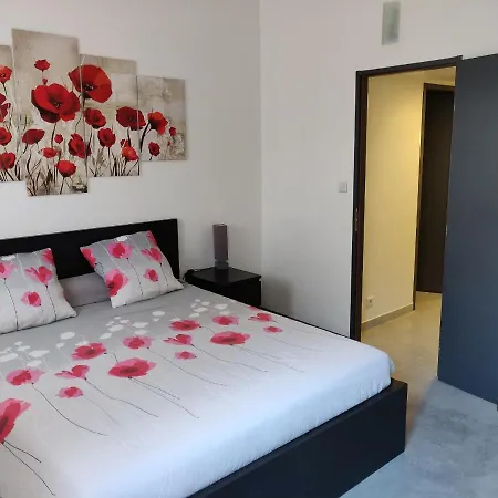 Bed & Breakfast Les Terrasses De Valensole