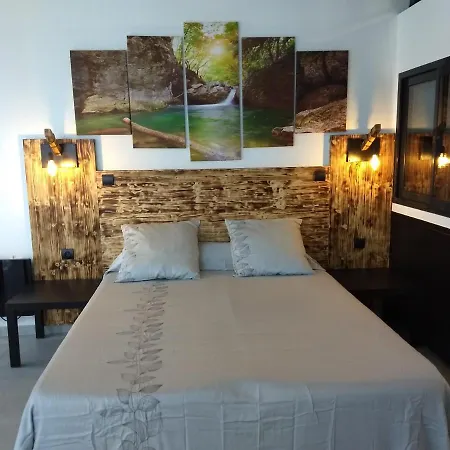 莱斯梯田德瓦朗索尔住宿加早餐旅馆 住宿加早餐酒店