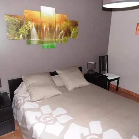 Bed & Breakfast Les Terrasses De Valensole