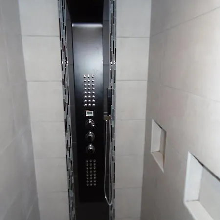 莱斯梯田德瓦朗索尔住宿加早餐旅馆 瓦朗索尔