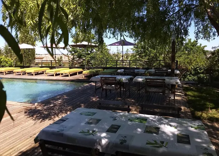 Les Terrasses De Bed & Breakfast