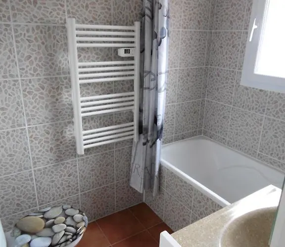 Les Terrasses De Bed & Breakfast